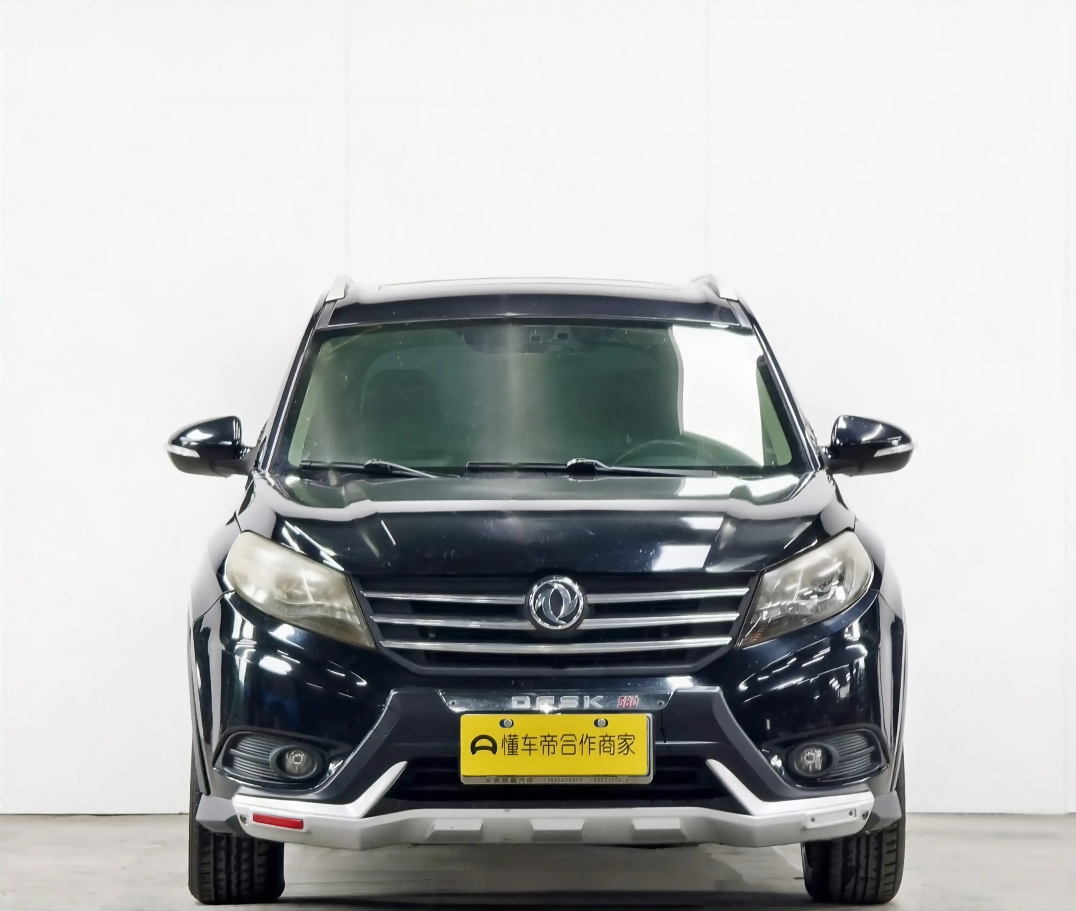 Dongfeng Fengon 580  из Китая