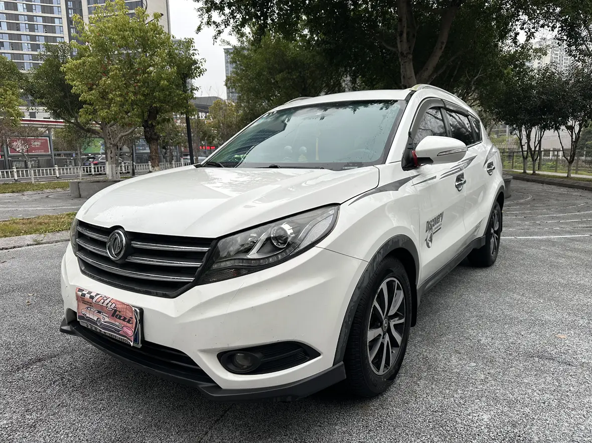 Dongfeng Fengon 580  из Китая
