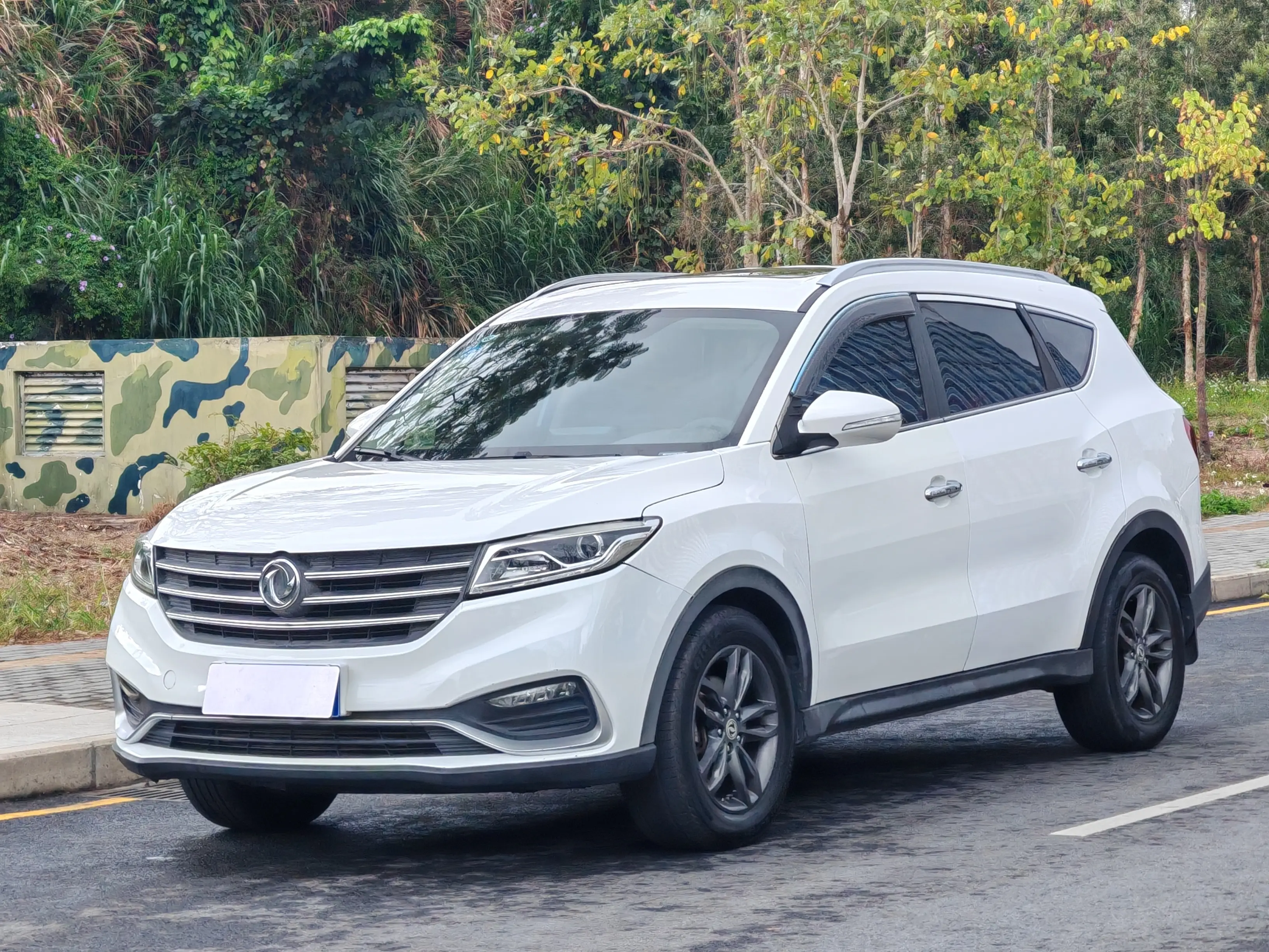 Dongfeng Fengon 580
