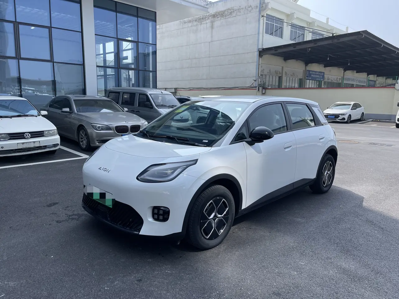 AION UT  из Китая