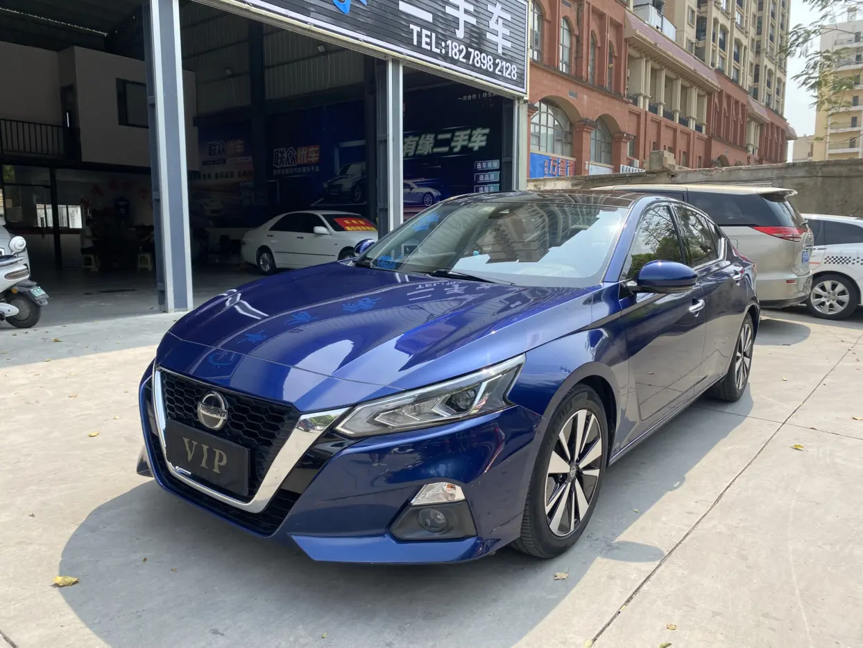 Nissan Altima