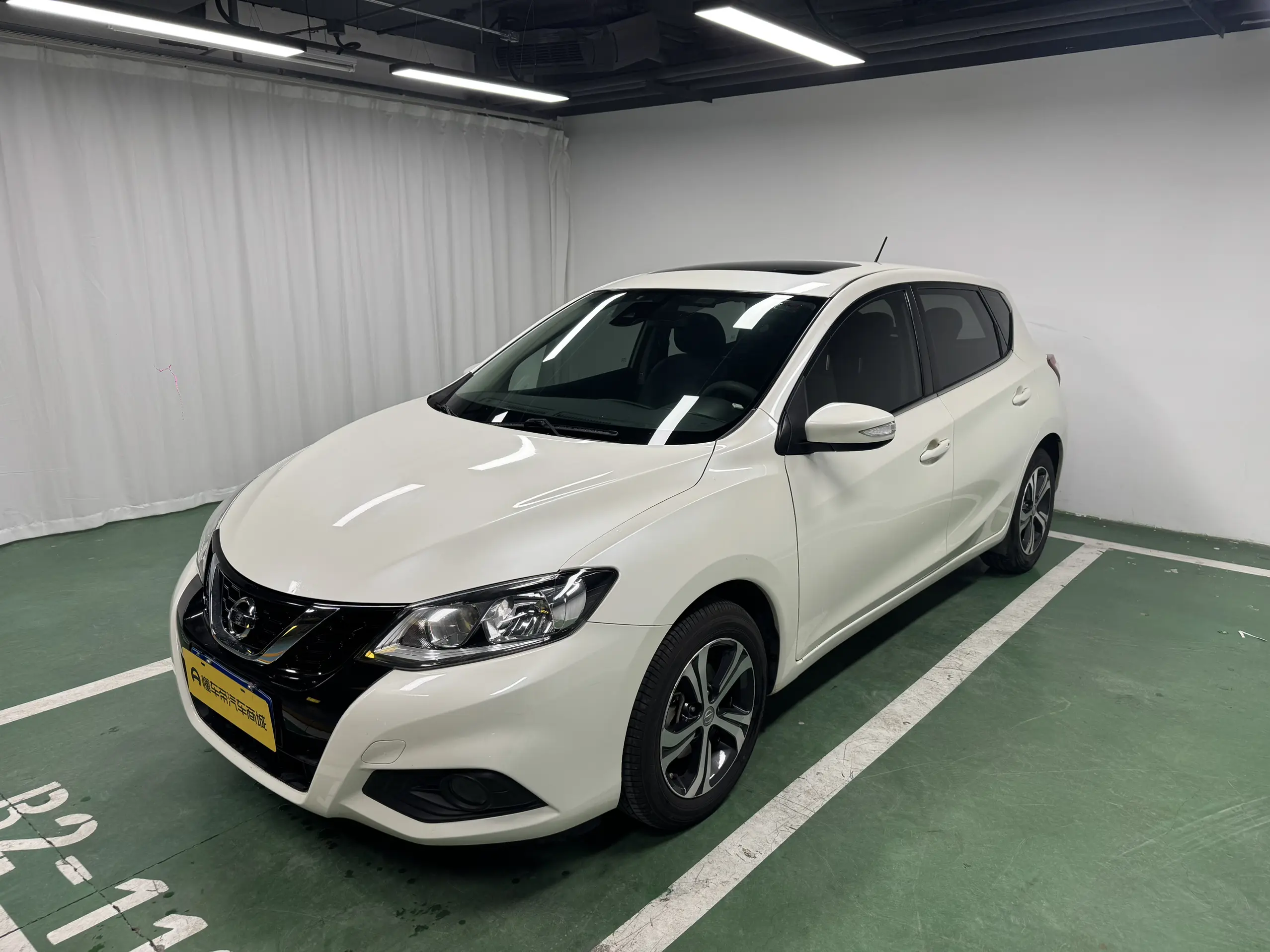 Nissan Tiida  из Китая