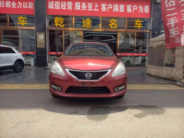 Nissan Tiida  из Китая