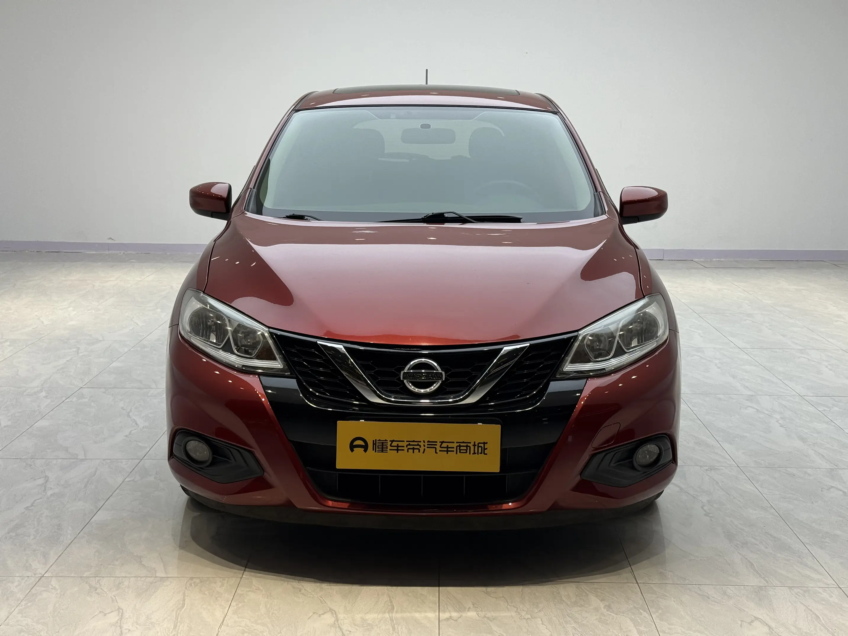 Nissan Tiida  из Китая