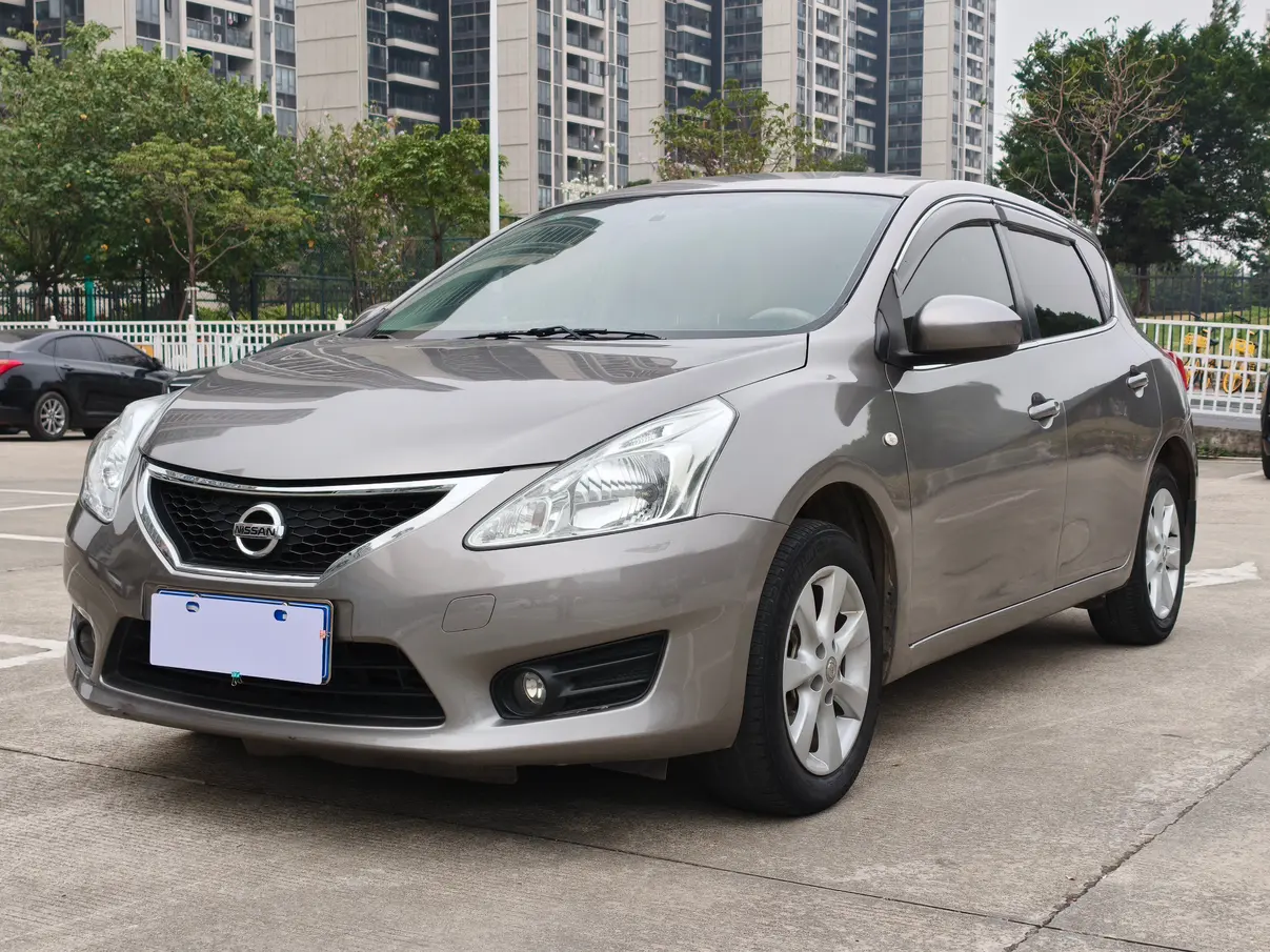 Nissan Tiida  из Китая