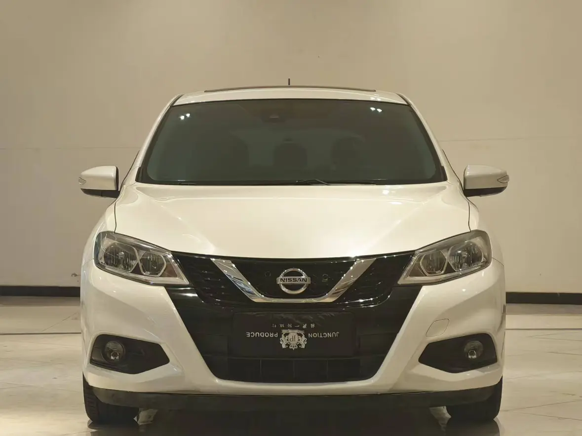 Nissan Tiida  из Китая
