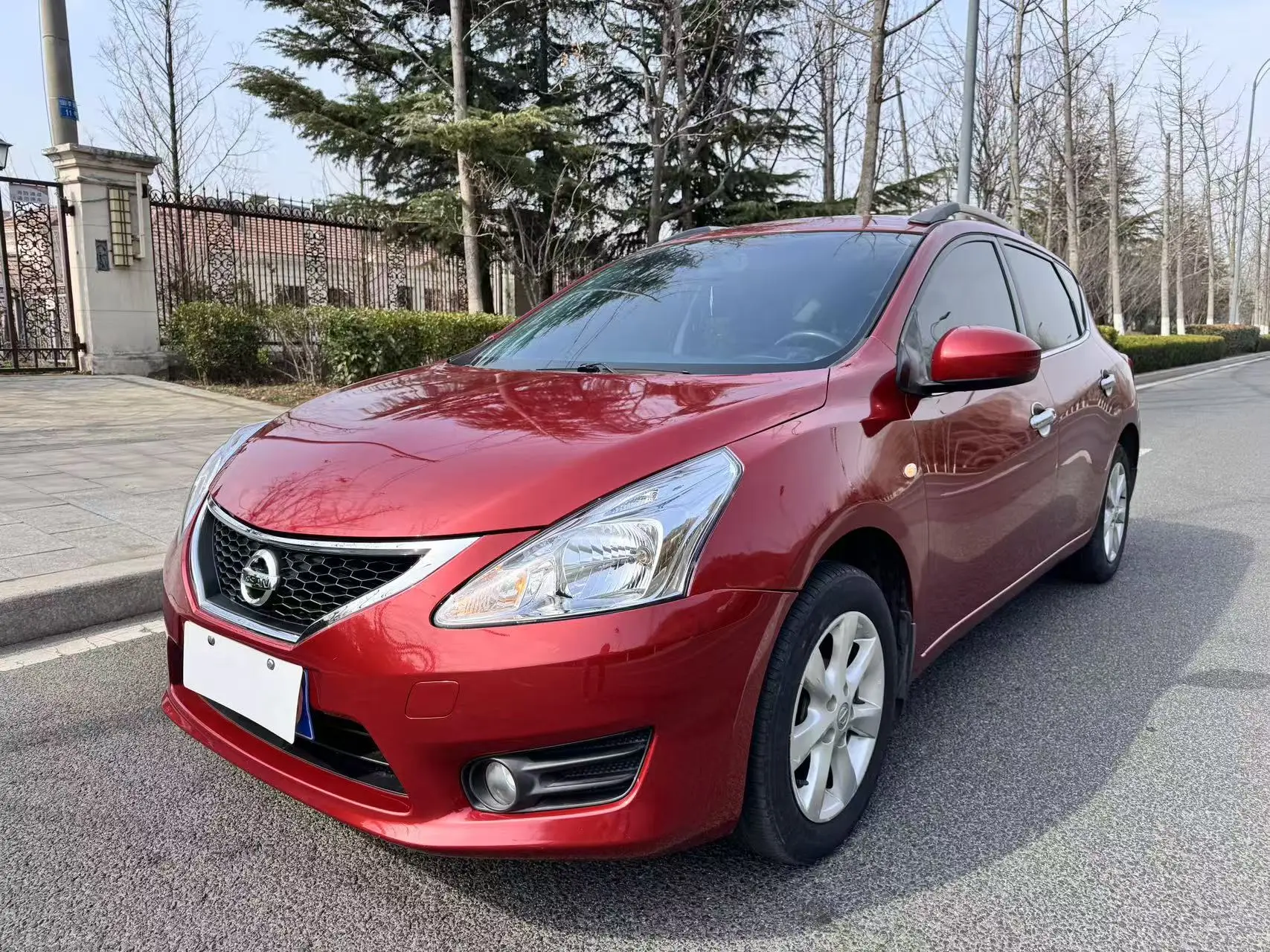 Nissan Tiida  из Китая