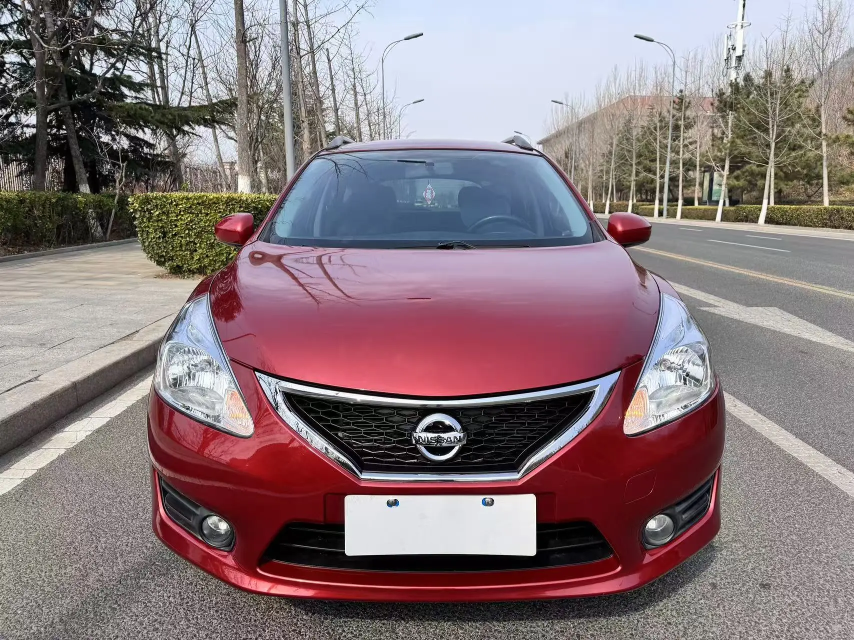 Nissan Tiida  из Китая