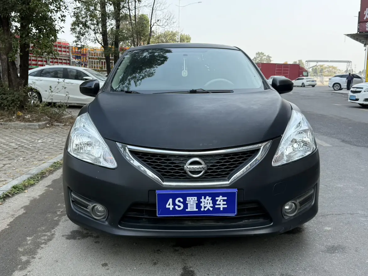 Nissan Tiida  из Китая