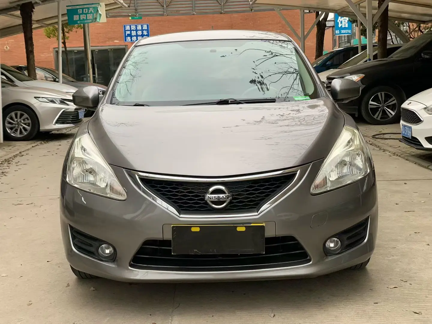 Nissan Tiida  из Китая