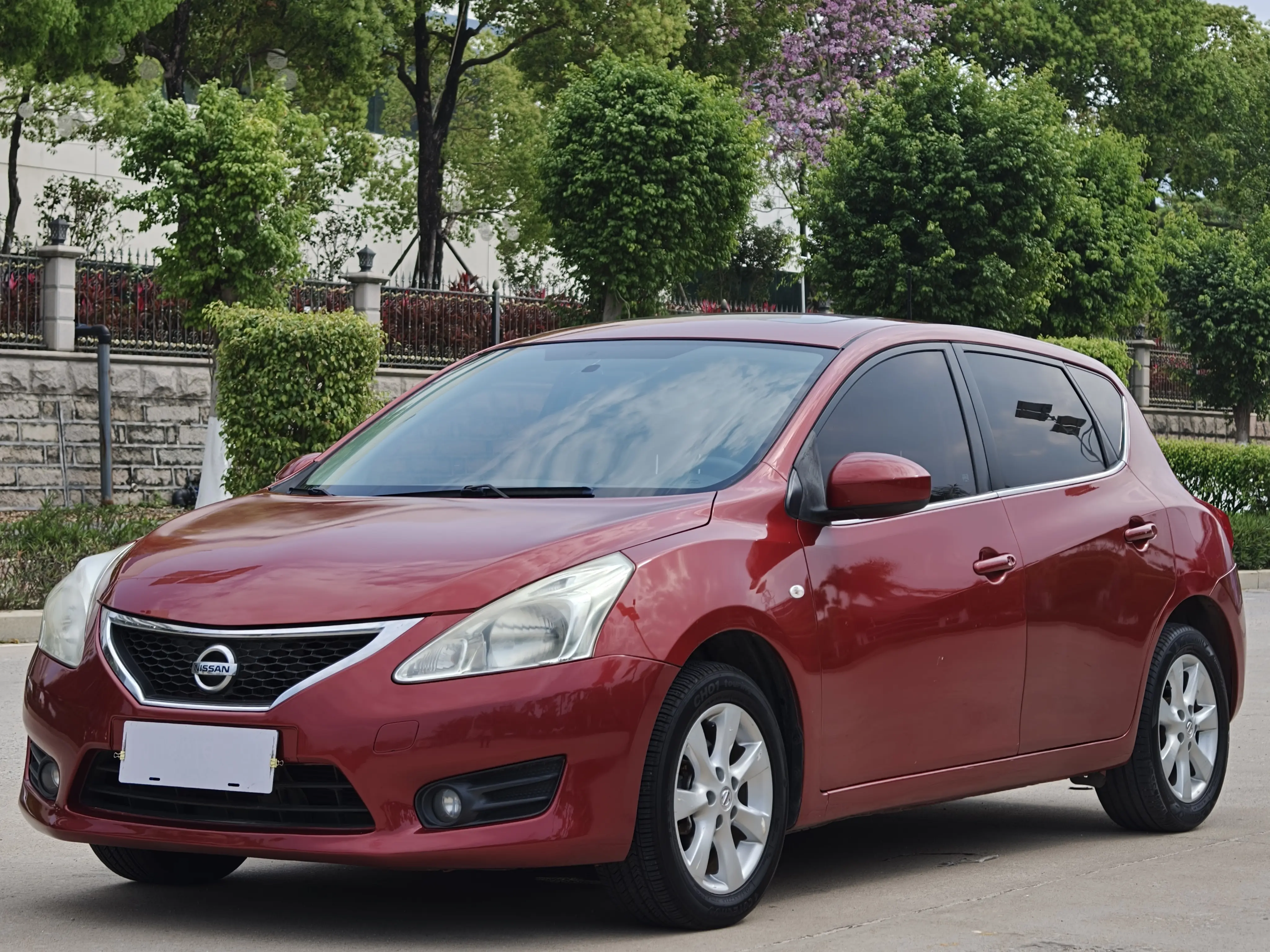 Nissan Tiida  из Китая