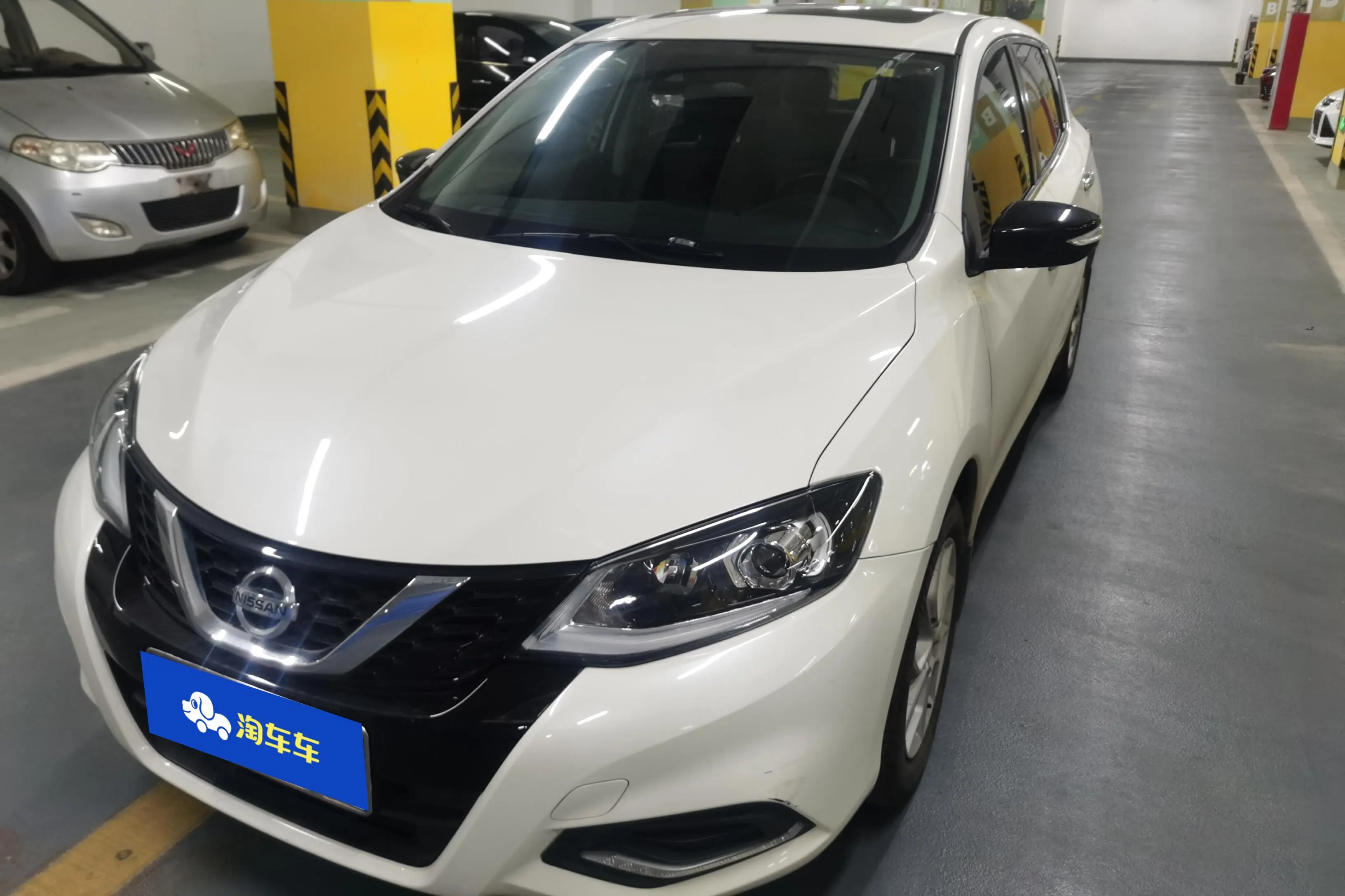 Nissan Tiida  из Китая