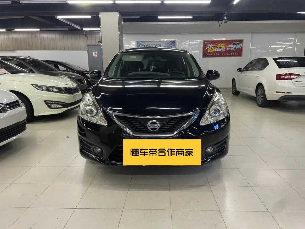 Nissan Tiida  из Китая