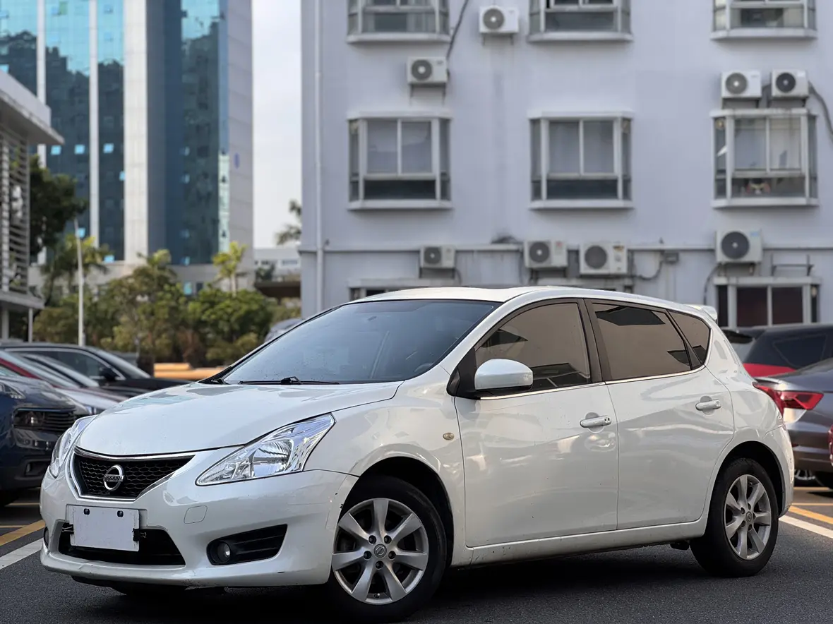 Nissan Tiida  из Китая