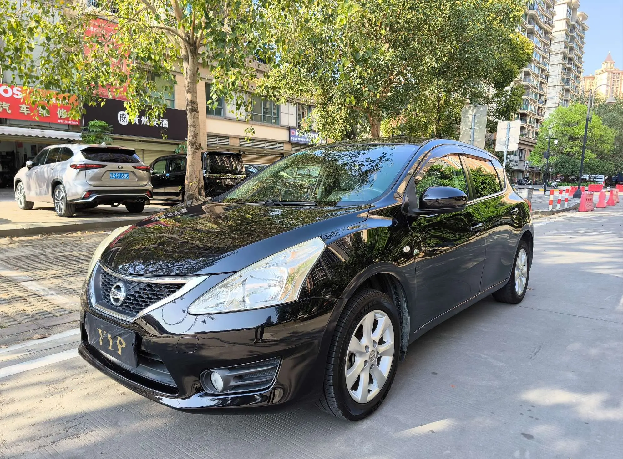 Nissan Tiida  из Китая