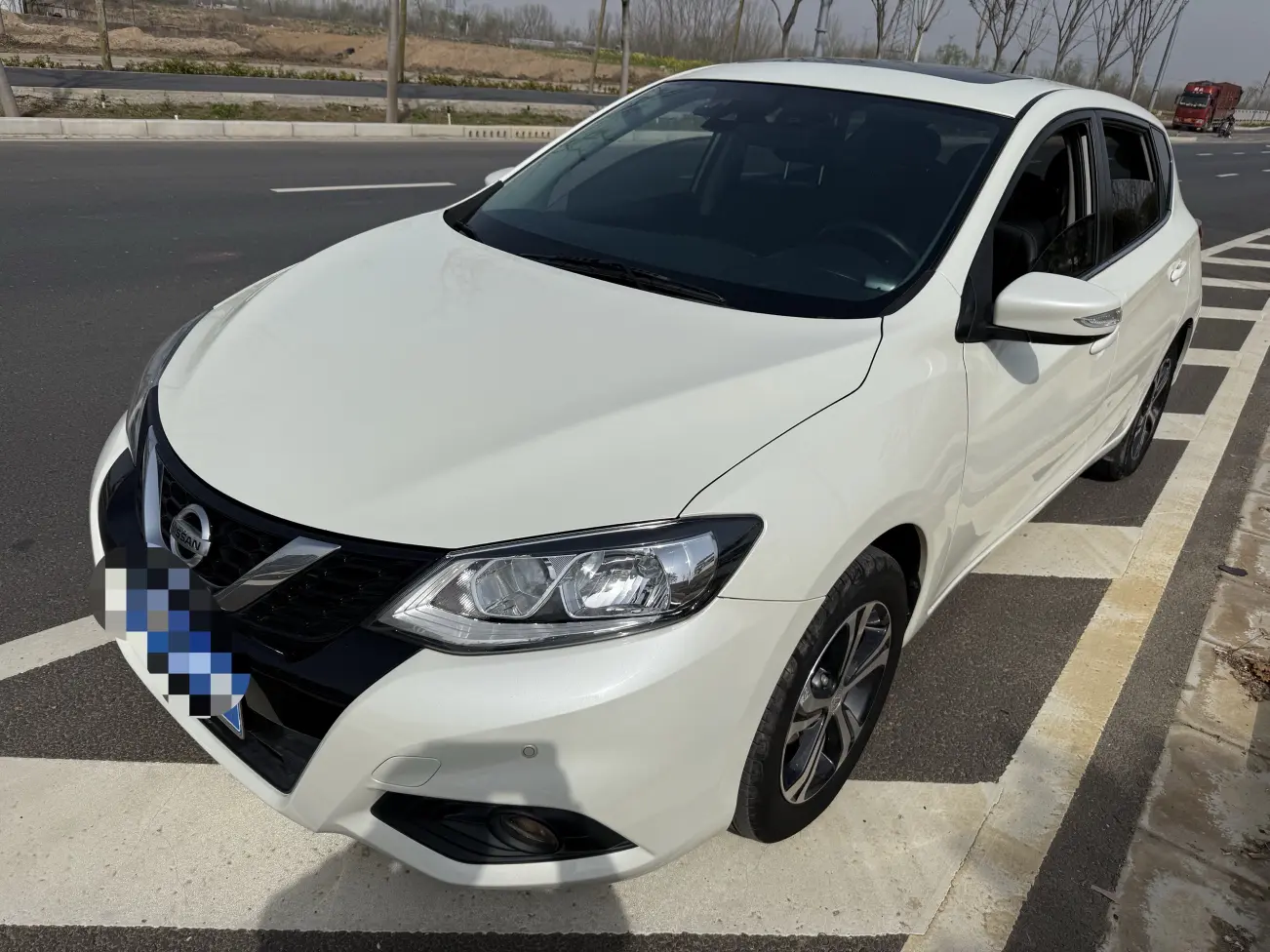 Nissan Tiida  из Китая