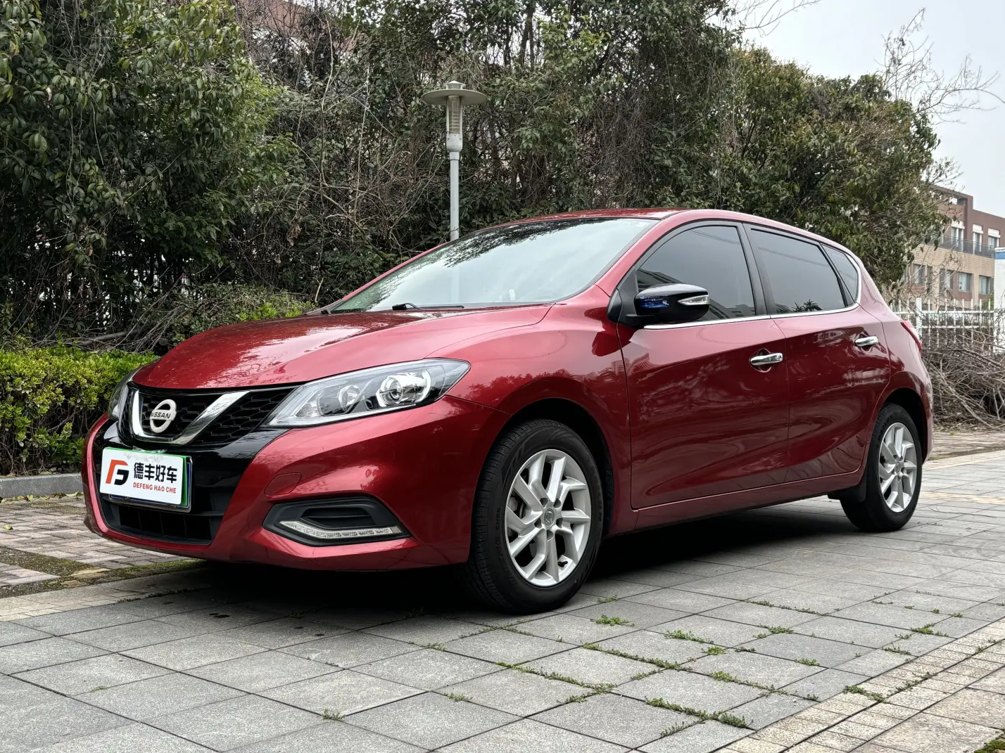 Nissan Tiida  из Китая