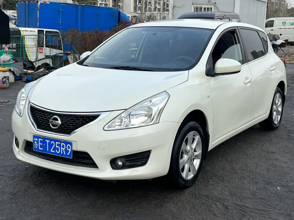Nissan Tiida  из Китая