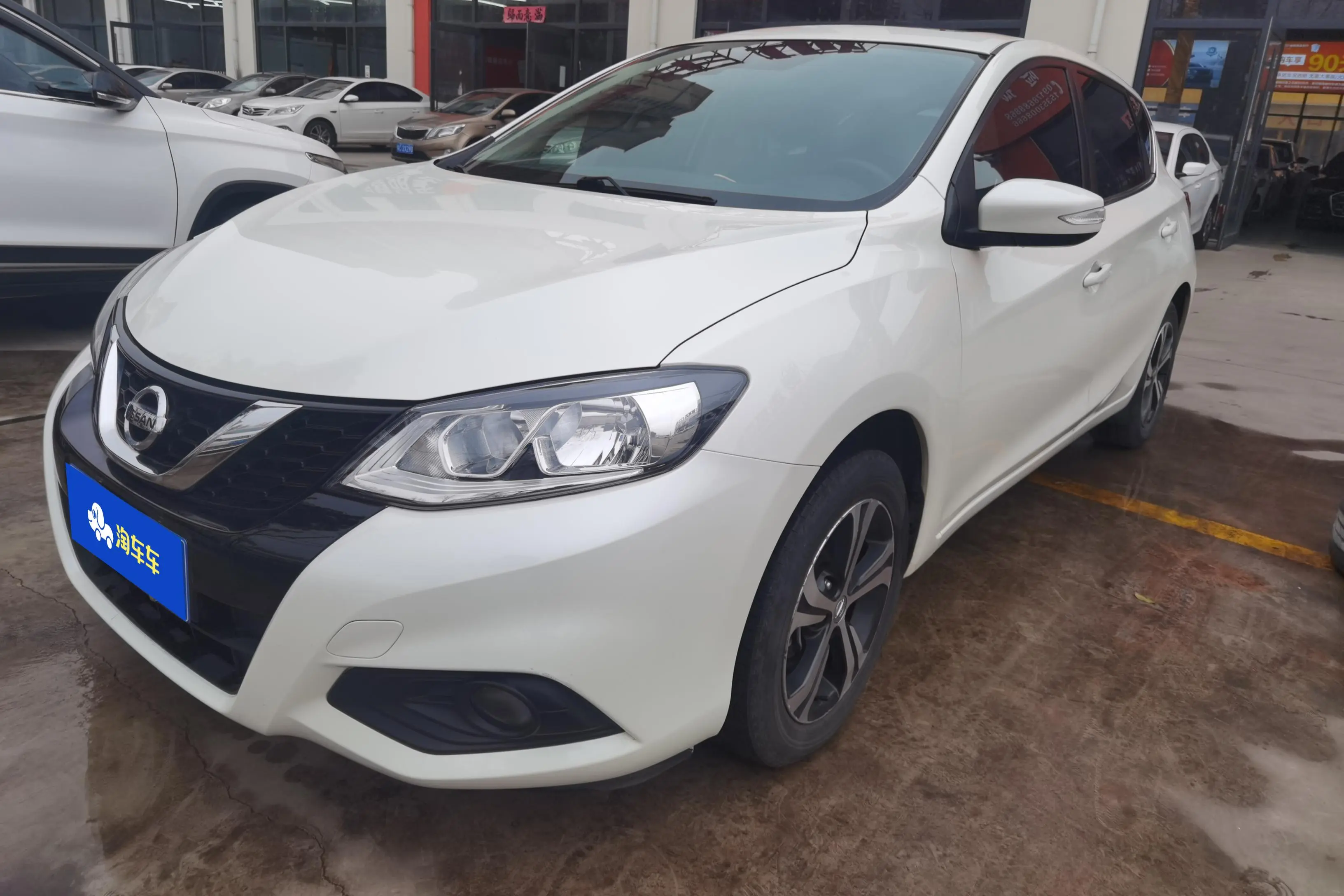 Nissan Tiida  из Китая