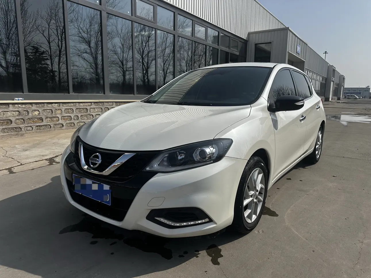 Nissan Tiida  из Китая