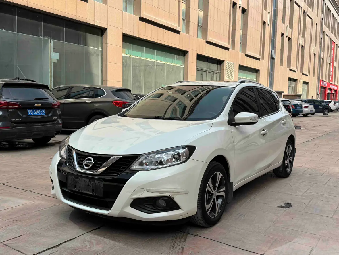 Nissan Tiida  из Китая