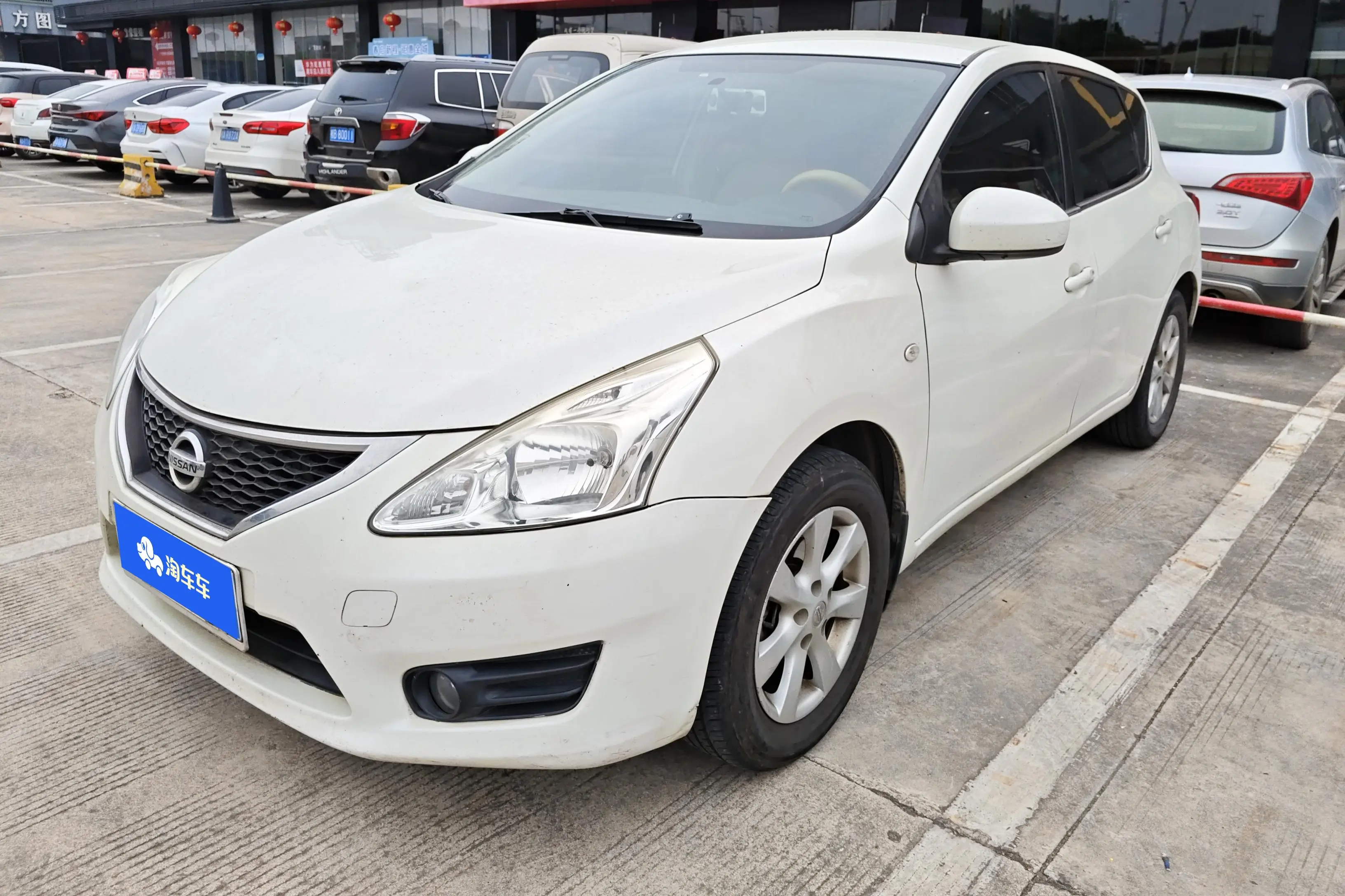 Nissan Tiida  из Китая