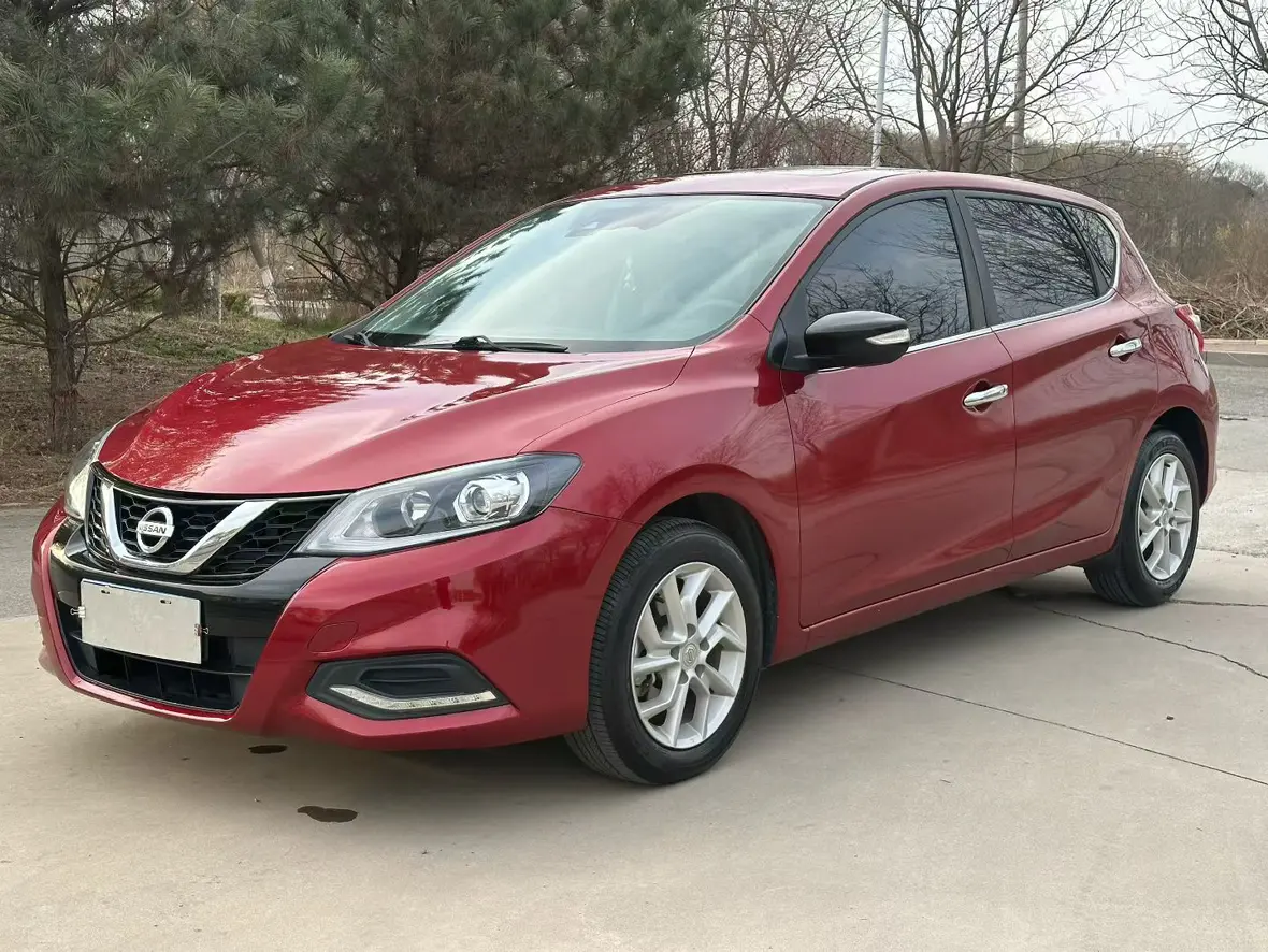 Nissan Tiida  из Китая