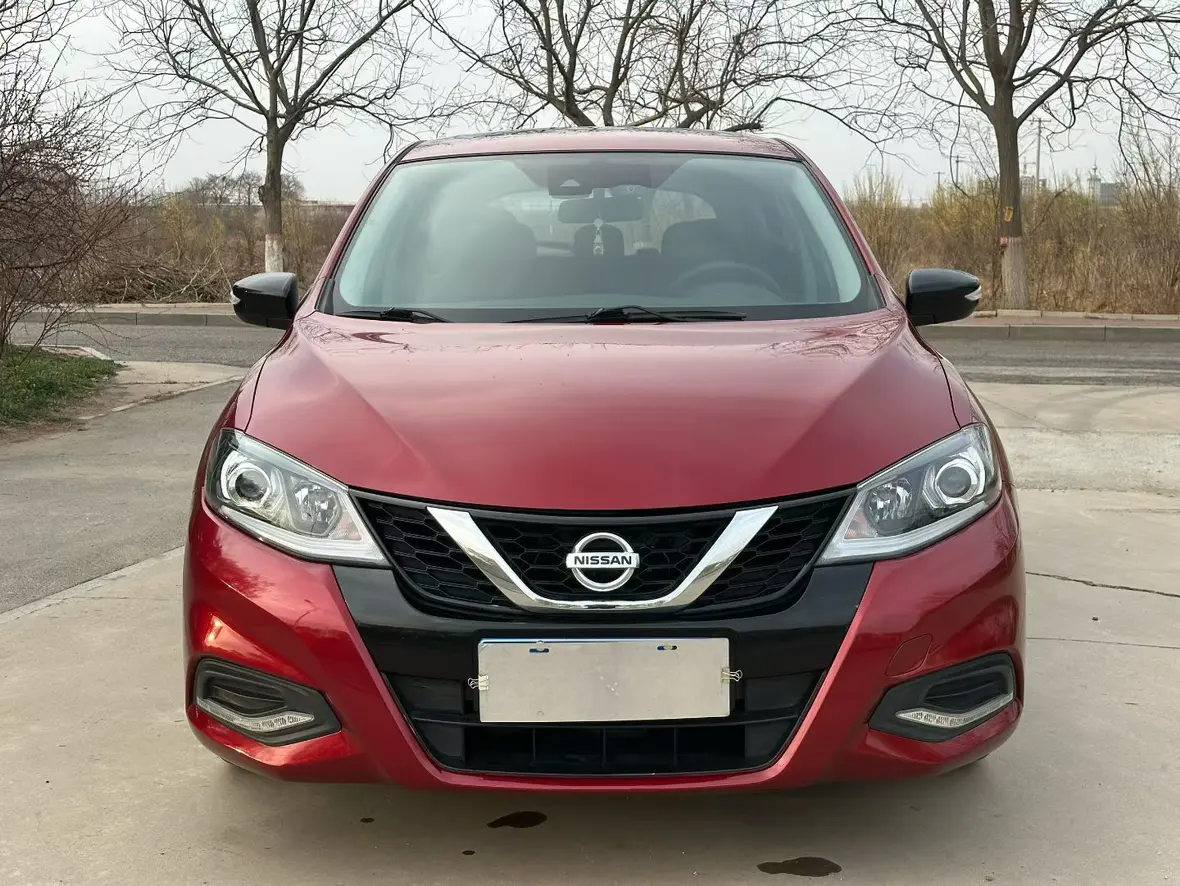 Nissan Tiida  из Китая