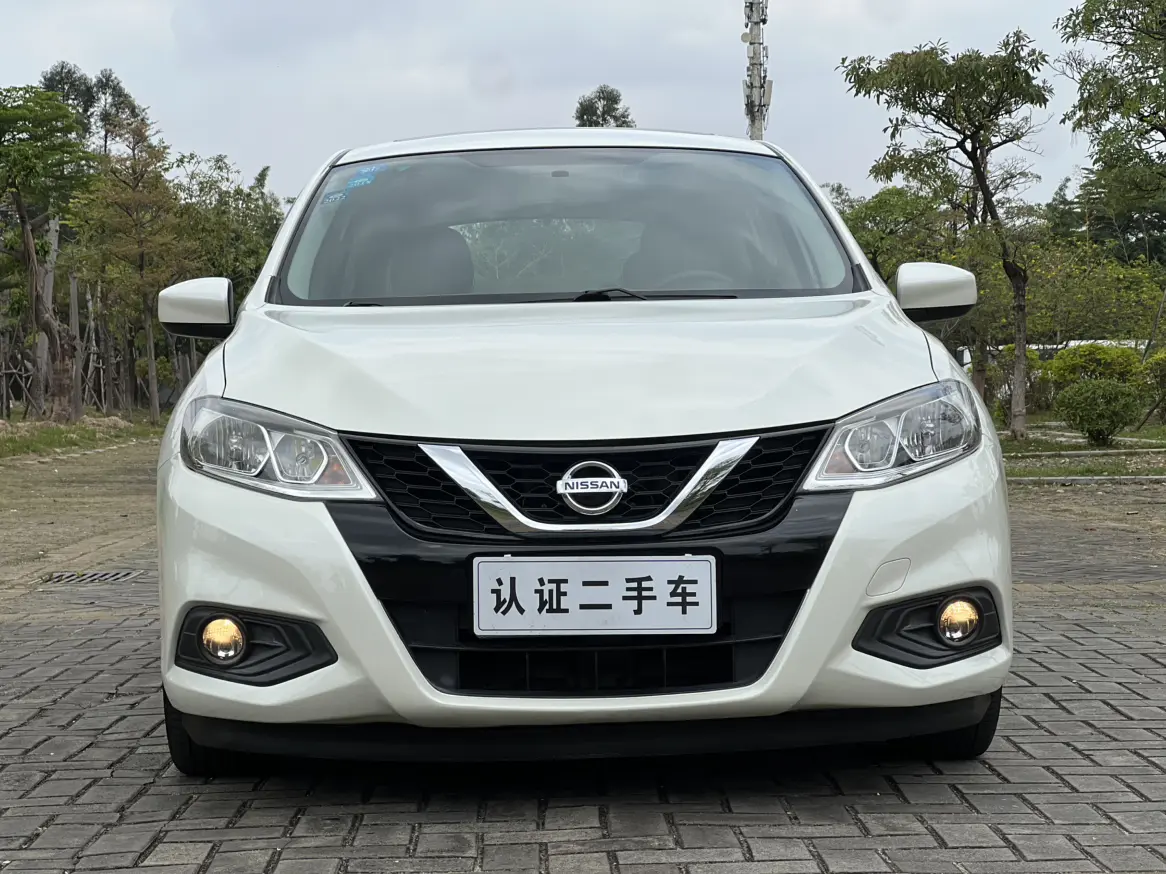 Nissan Tiida  из Китая
