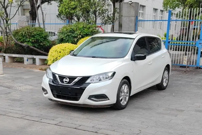 Nissan Tiida  из Китая