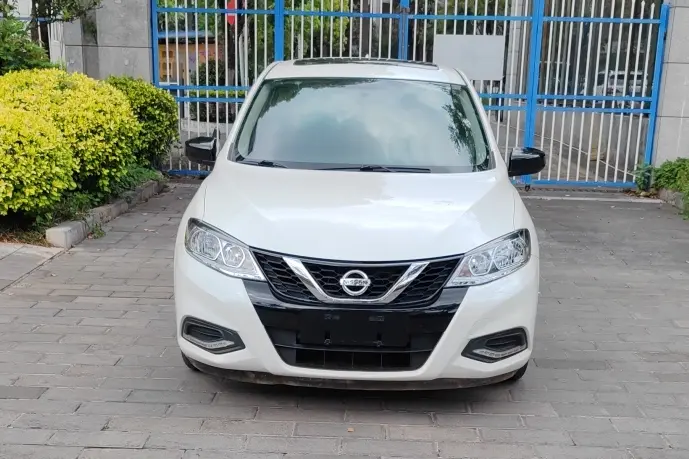 Nissan Tiida  из Китая