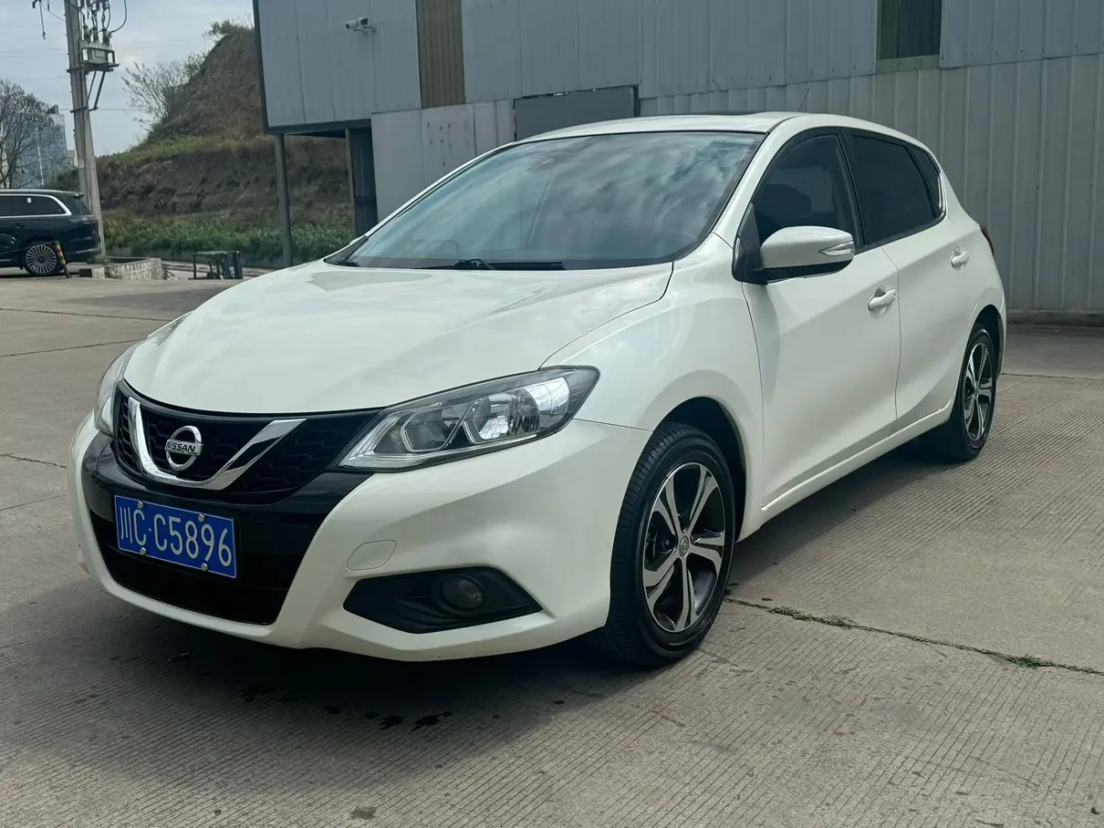 Nissan Tiida  из Китая