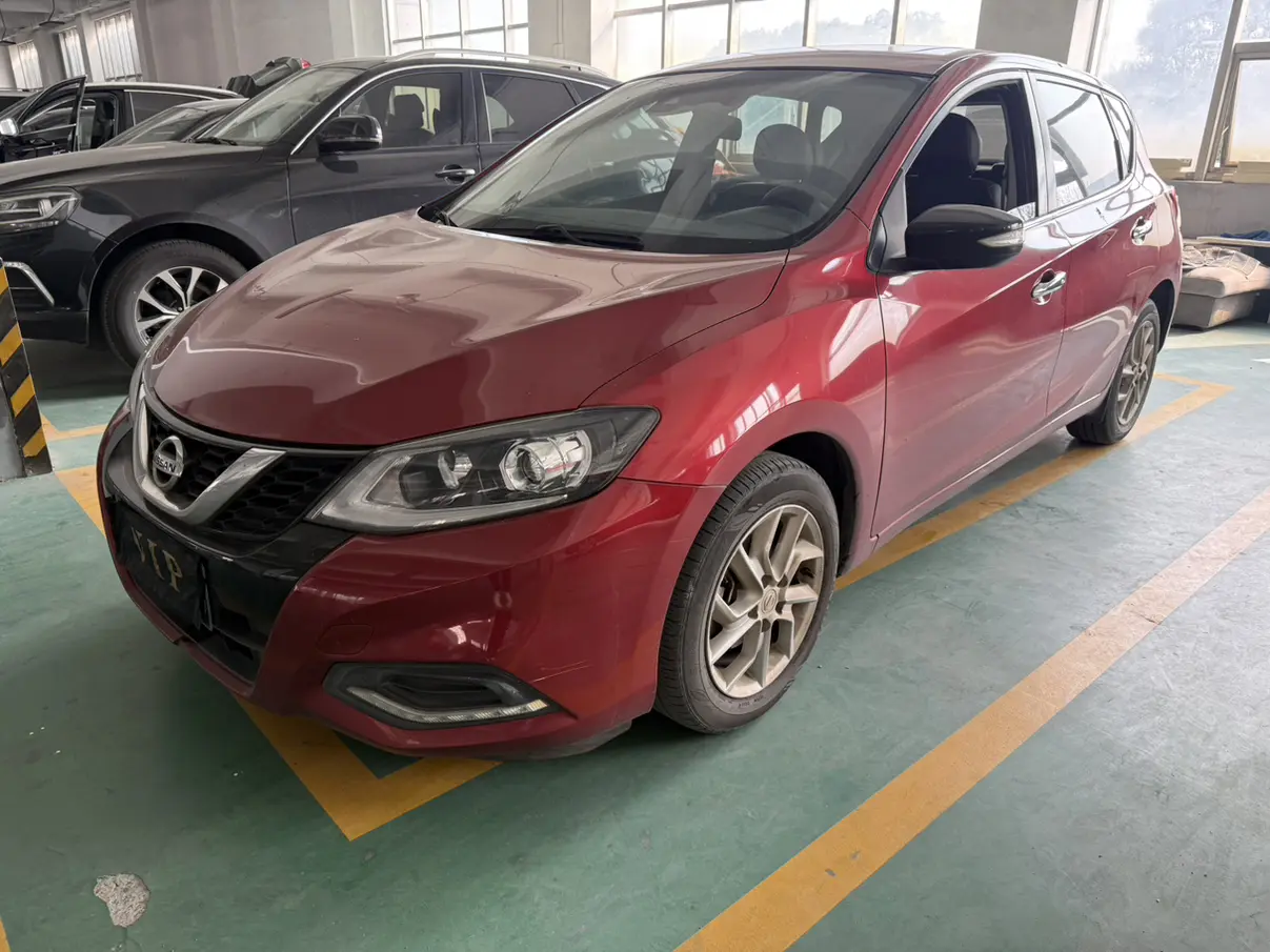 Nissan Tiida  из Китая
