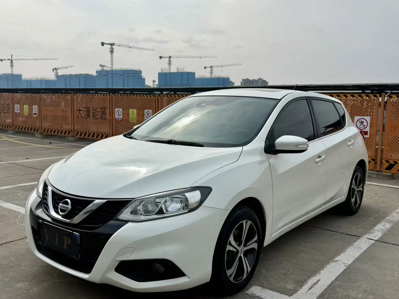 Nissan Tiida  из Китая