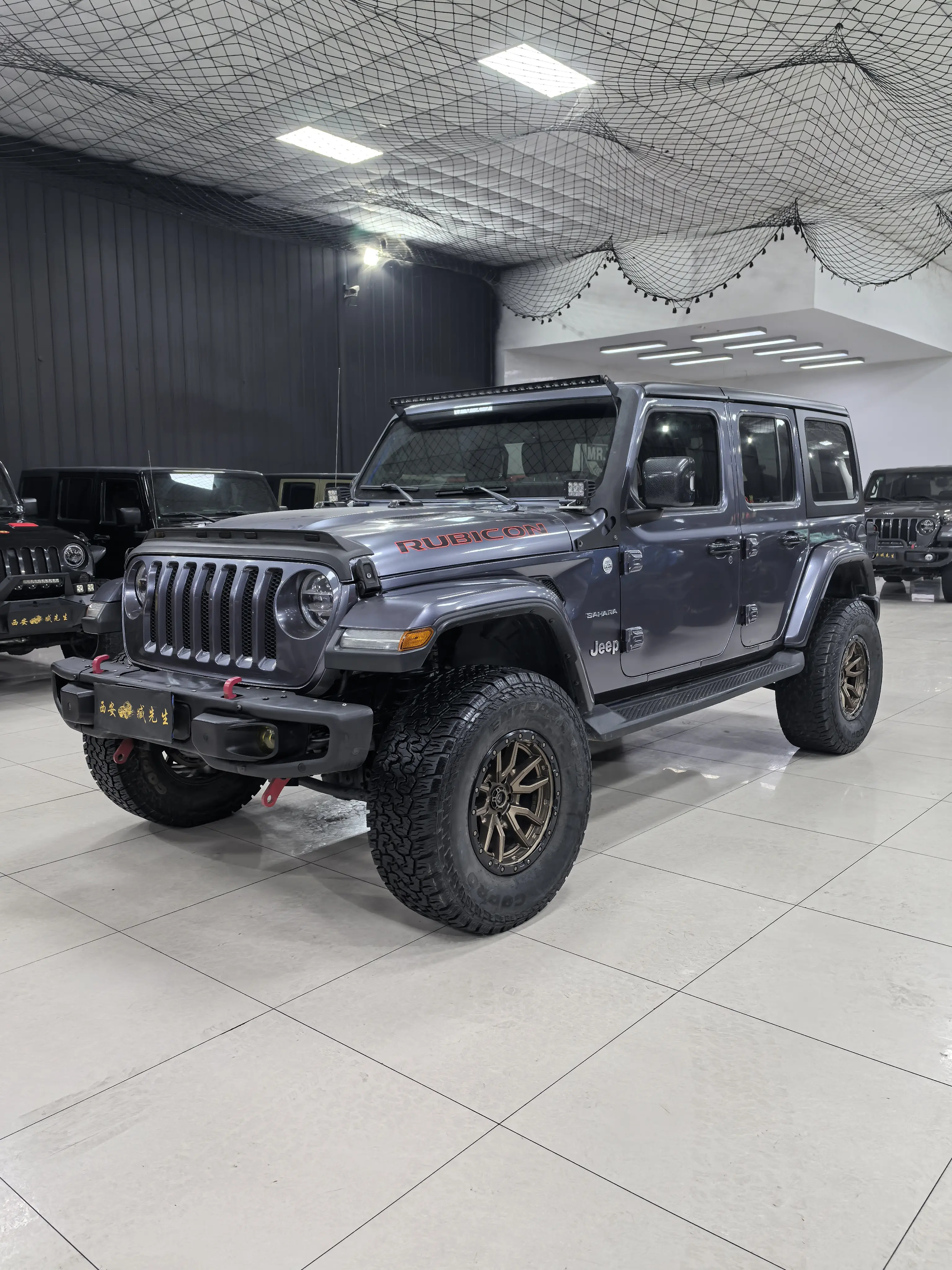 Jeep Wrangler  из Китая