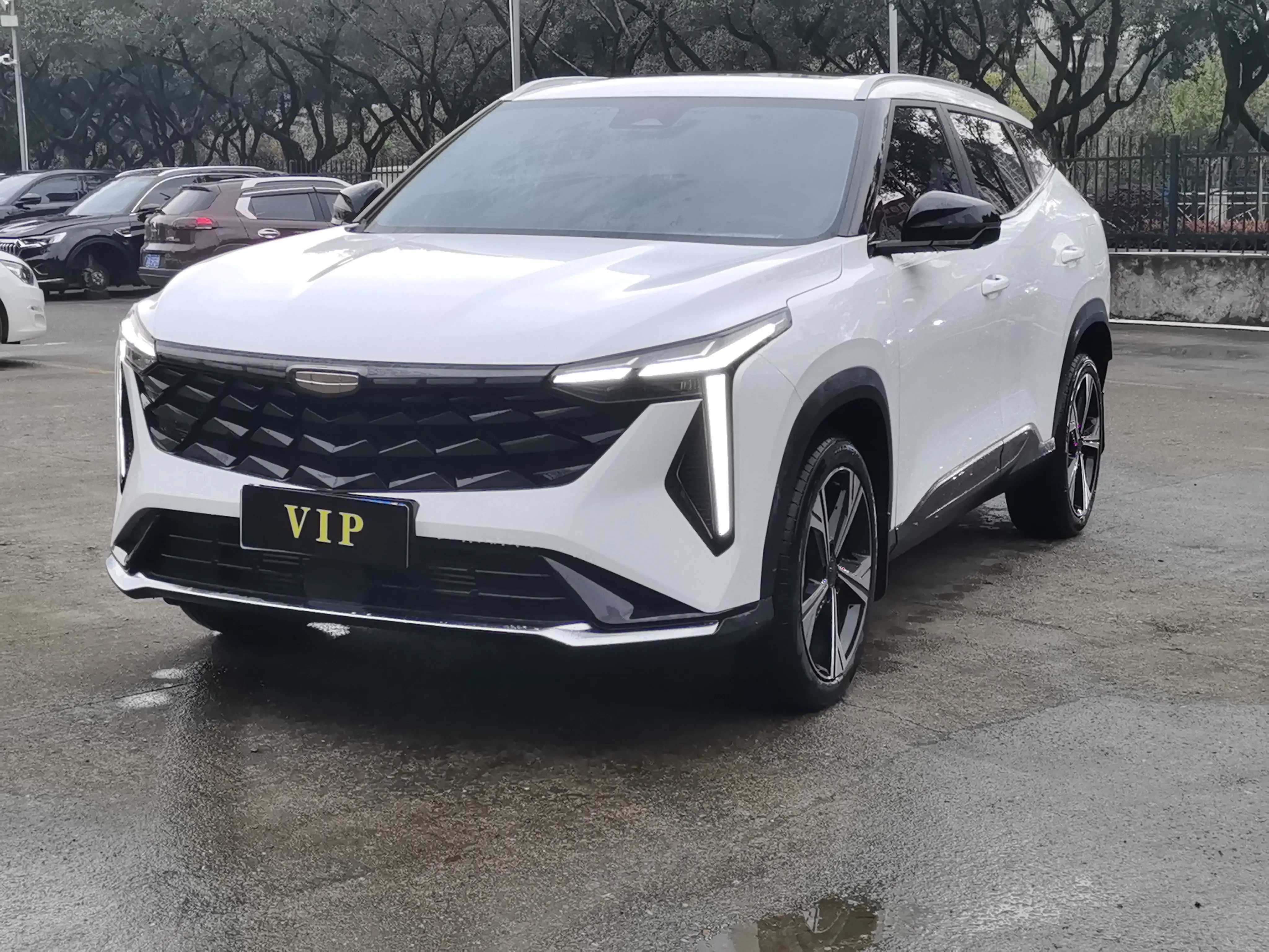 Geely Atlas