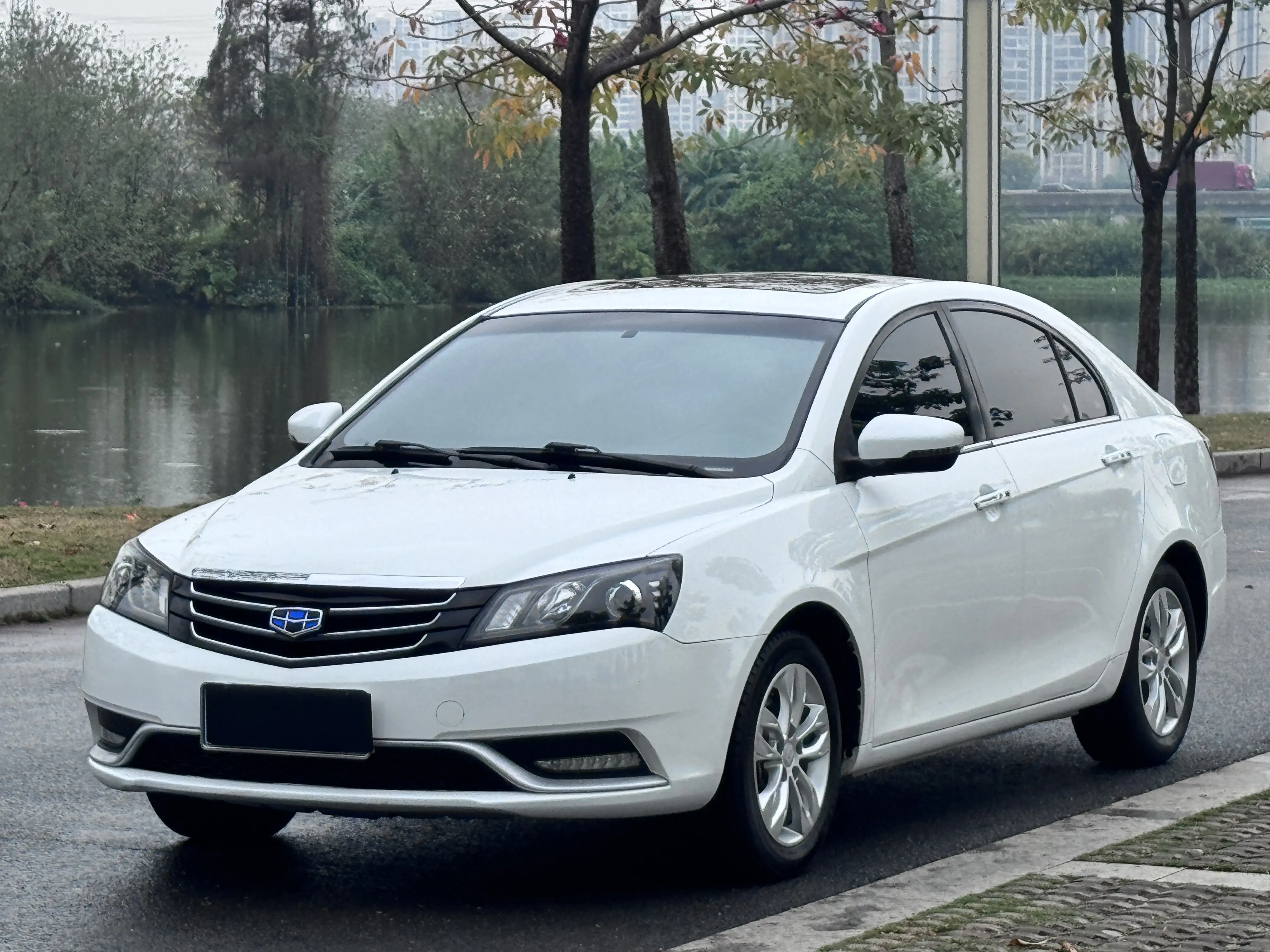 Geely Emgrand