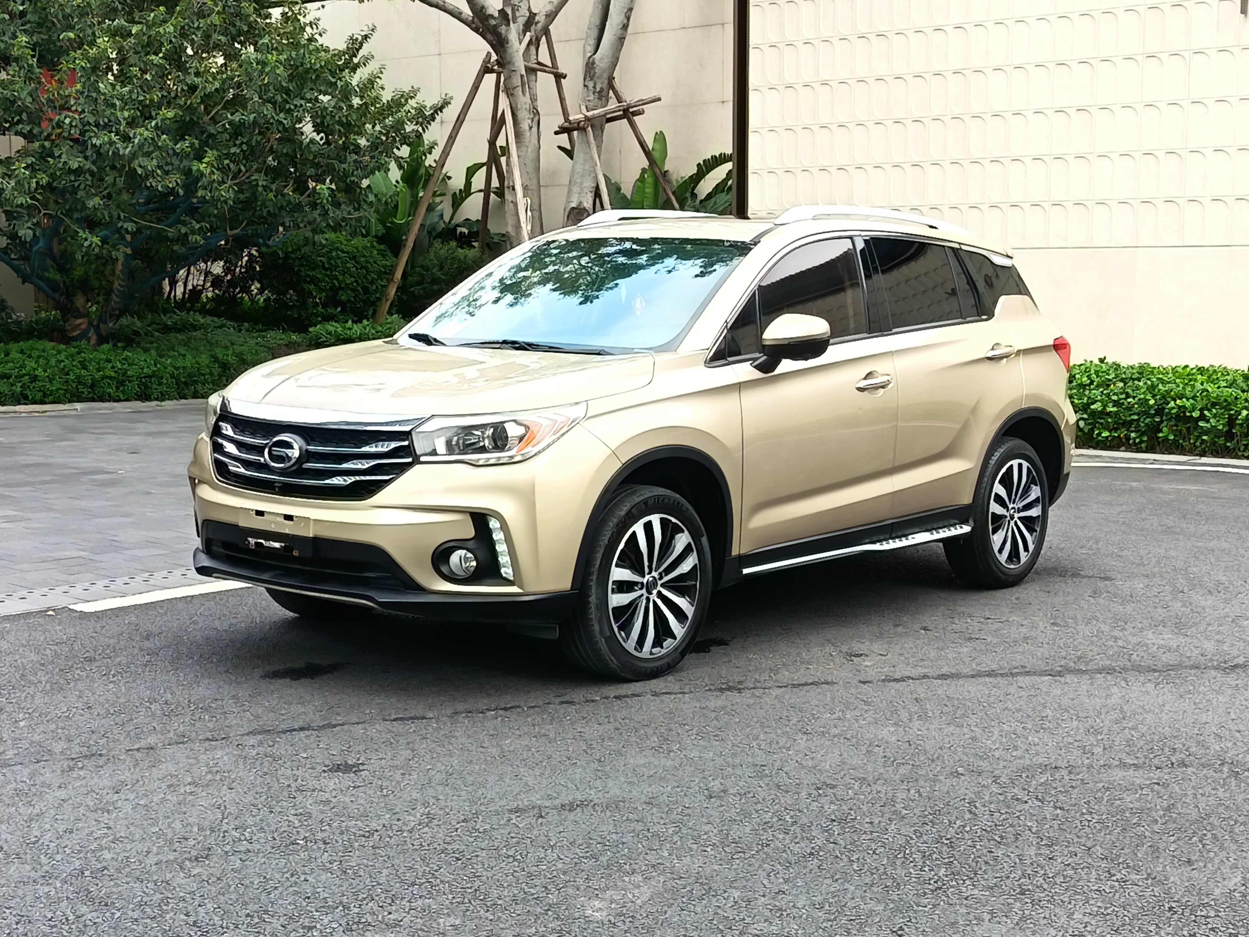 GAC Trumpchi GS4