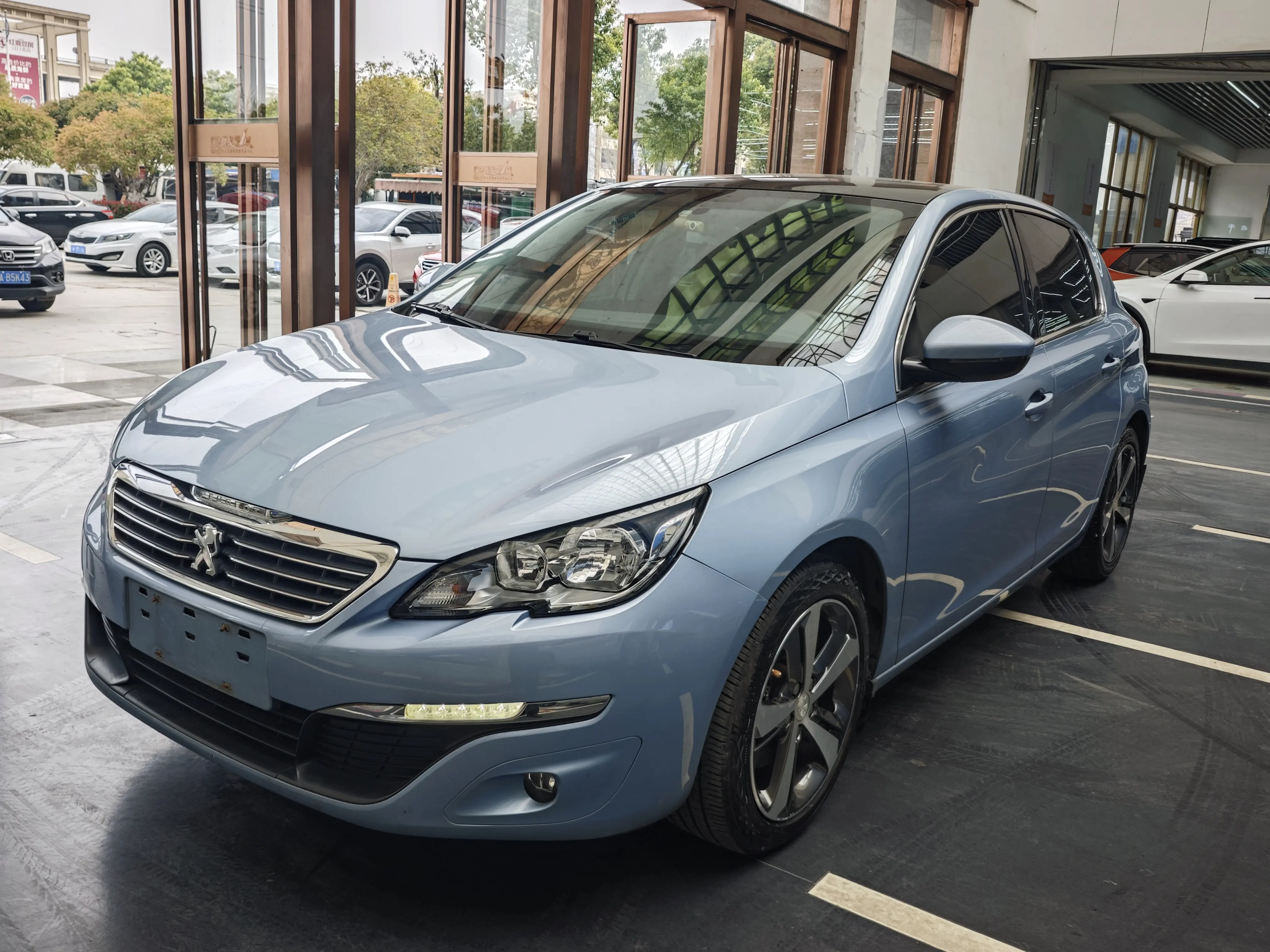 Peugeot 308S  из Китая