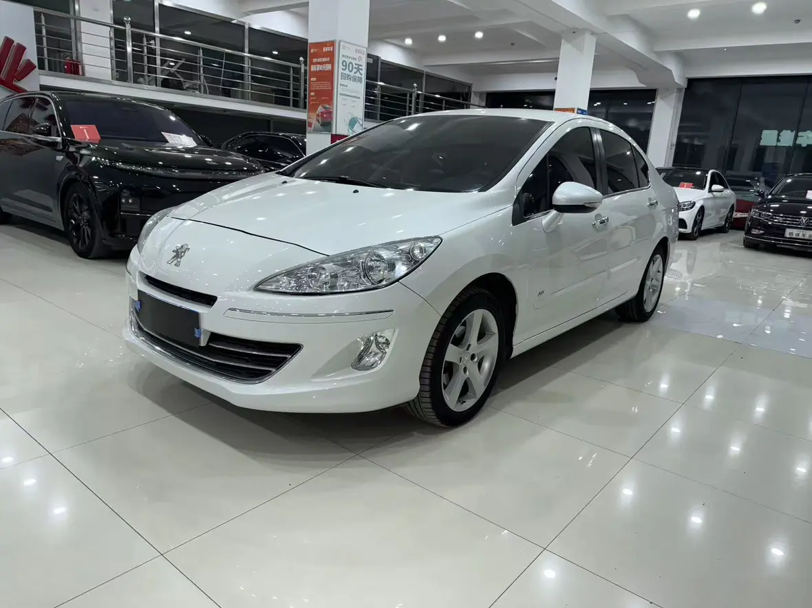 Peugeot 408