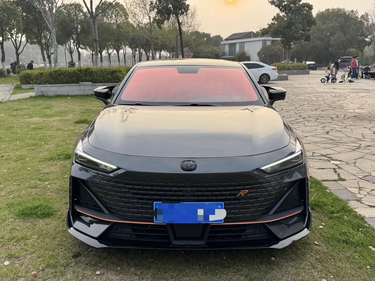 Changan UNI-V  из Китая