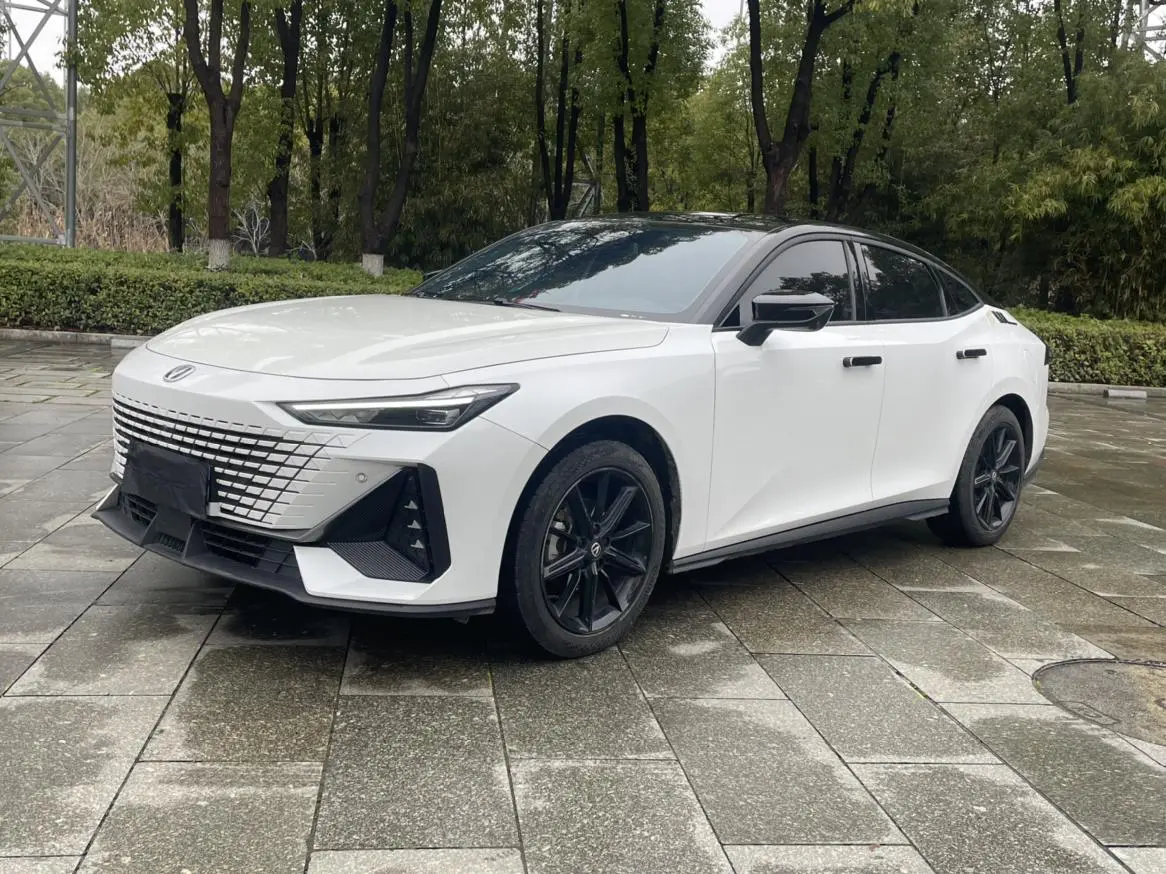 Changan UNI-V  из Китая