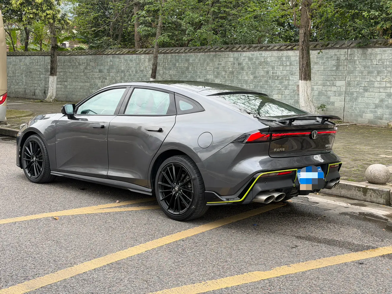 Changan UNI-V  из Китая