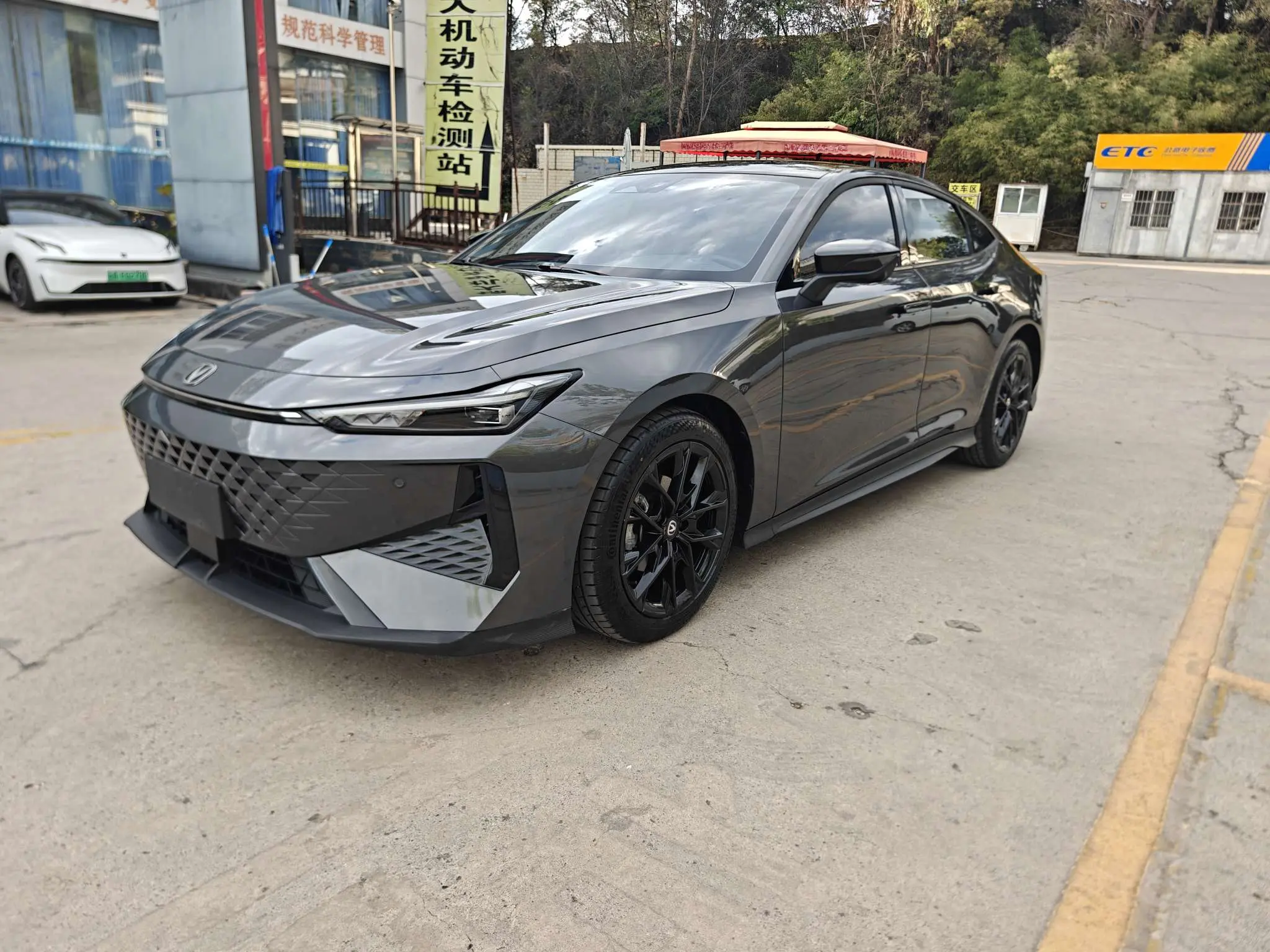 Changan UNI-V