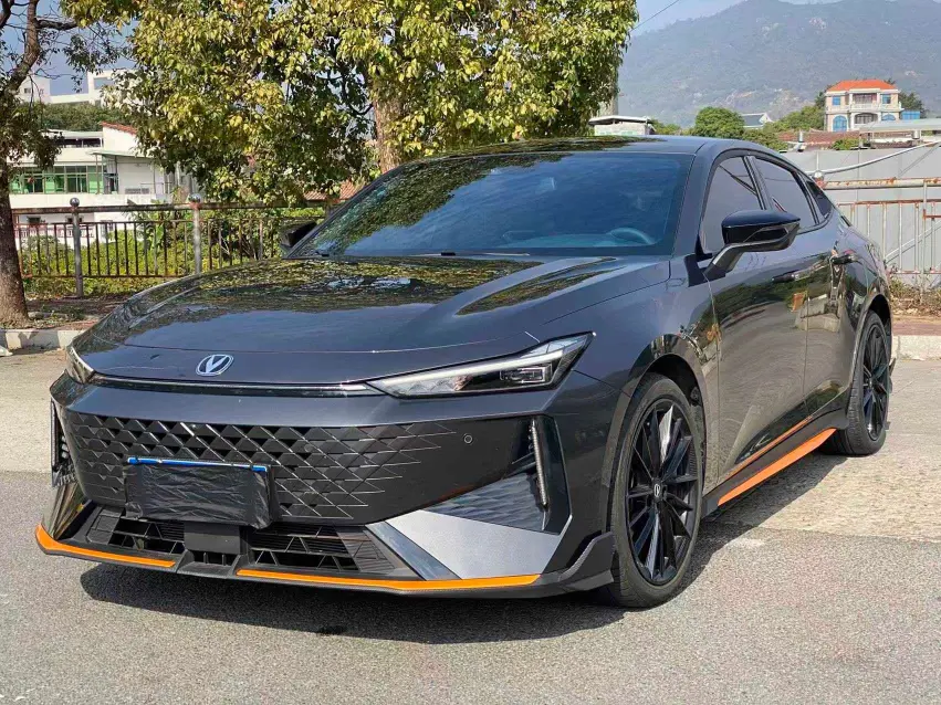 Changan UNI-V  из Китая