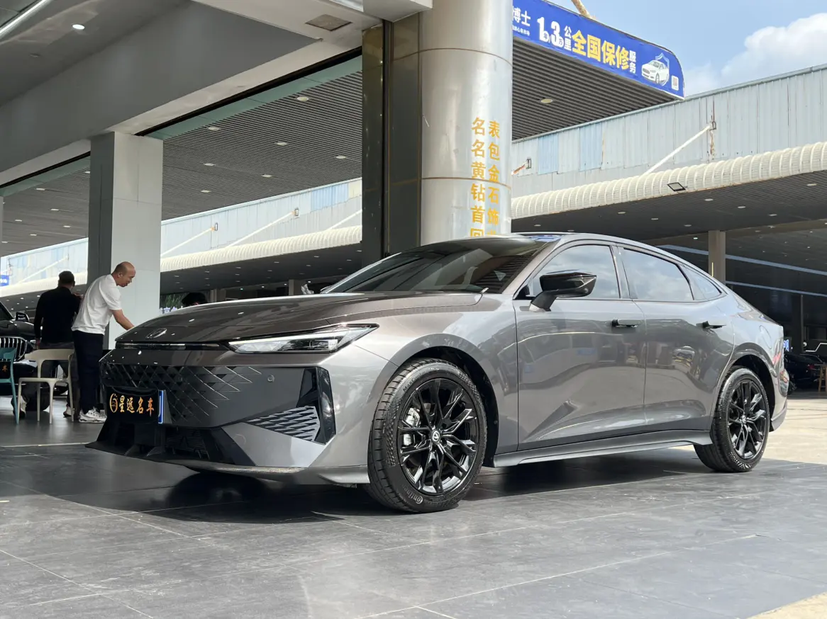 Changan UNI-V