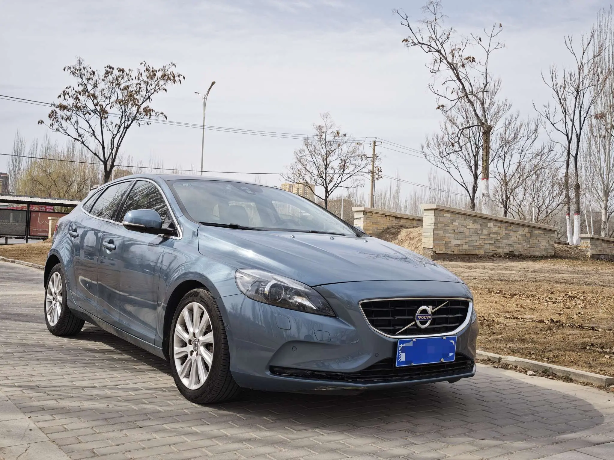 Volvo V40  из Китая