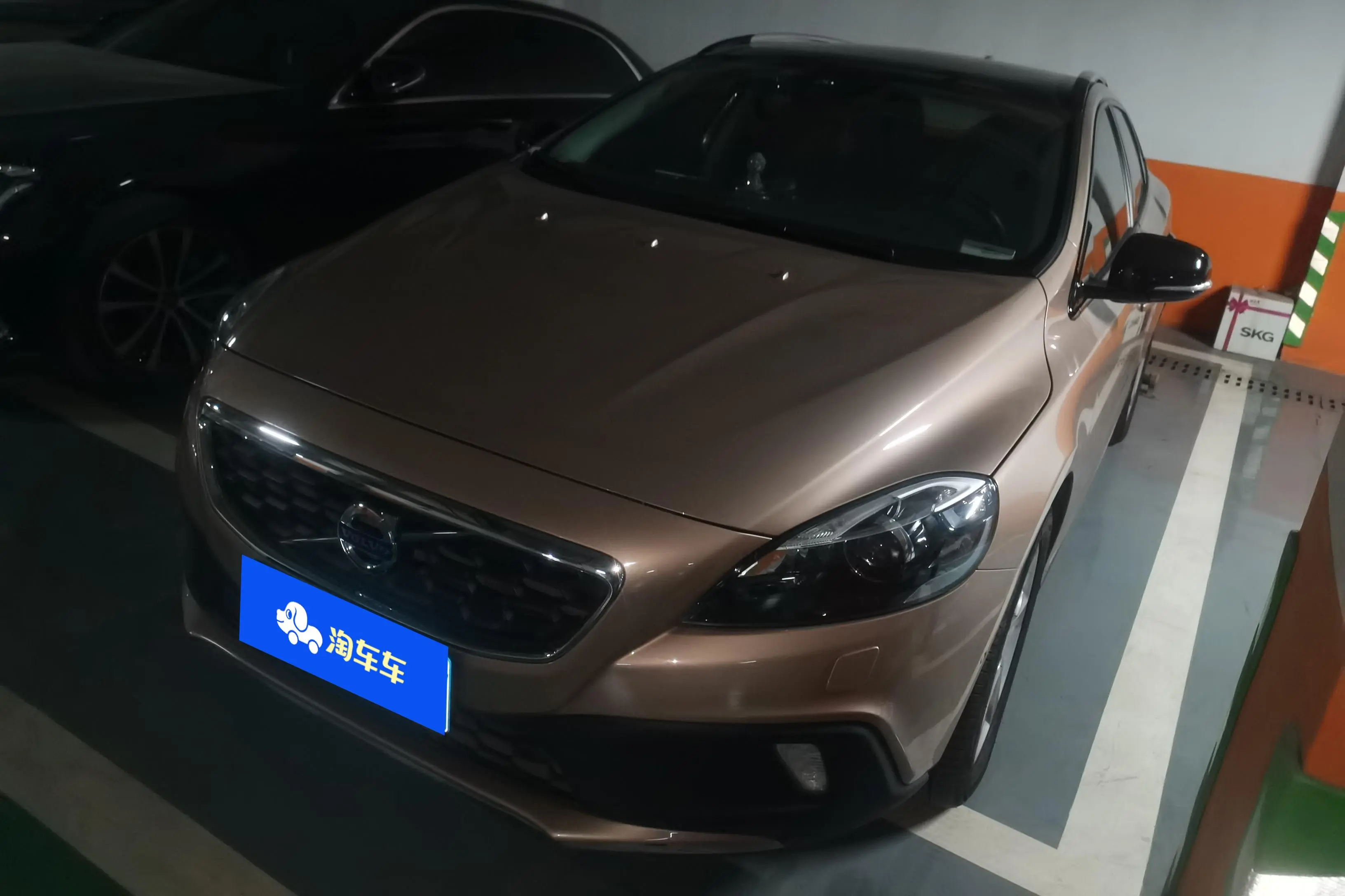 Volvo V40  из Китая