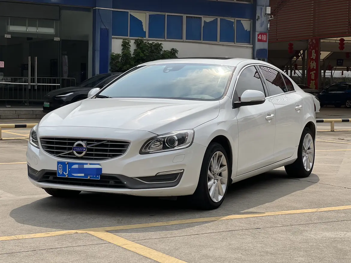 Volvo S60