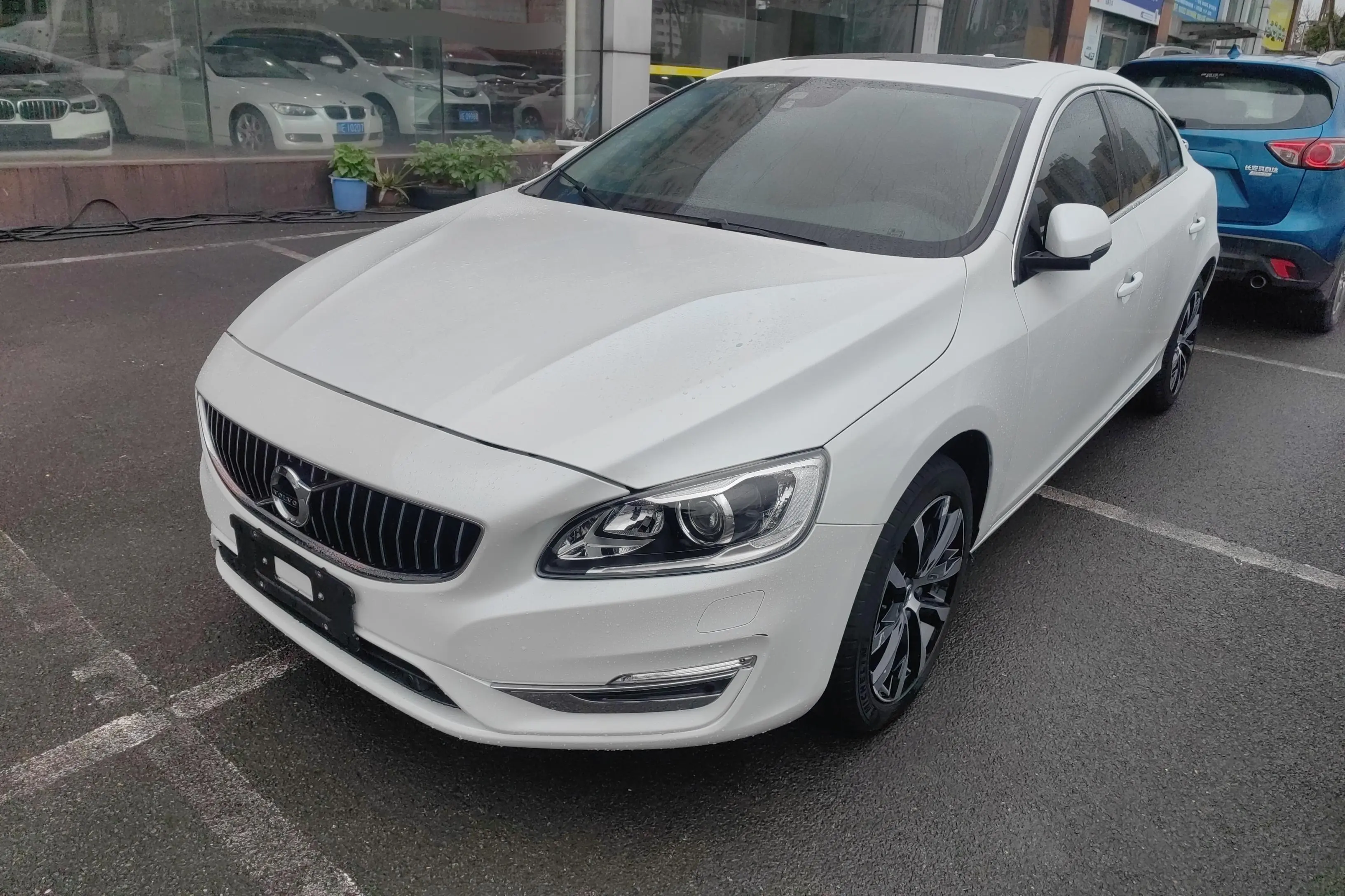 Volvo S60